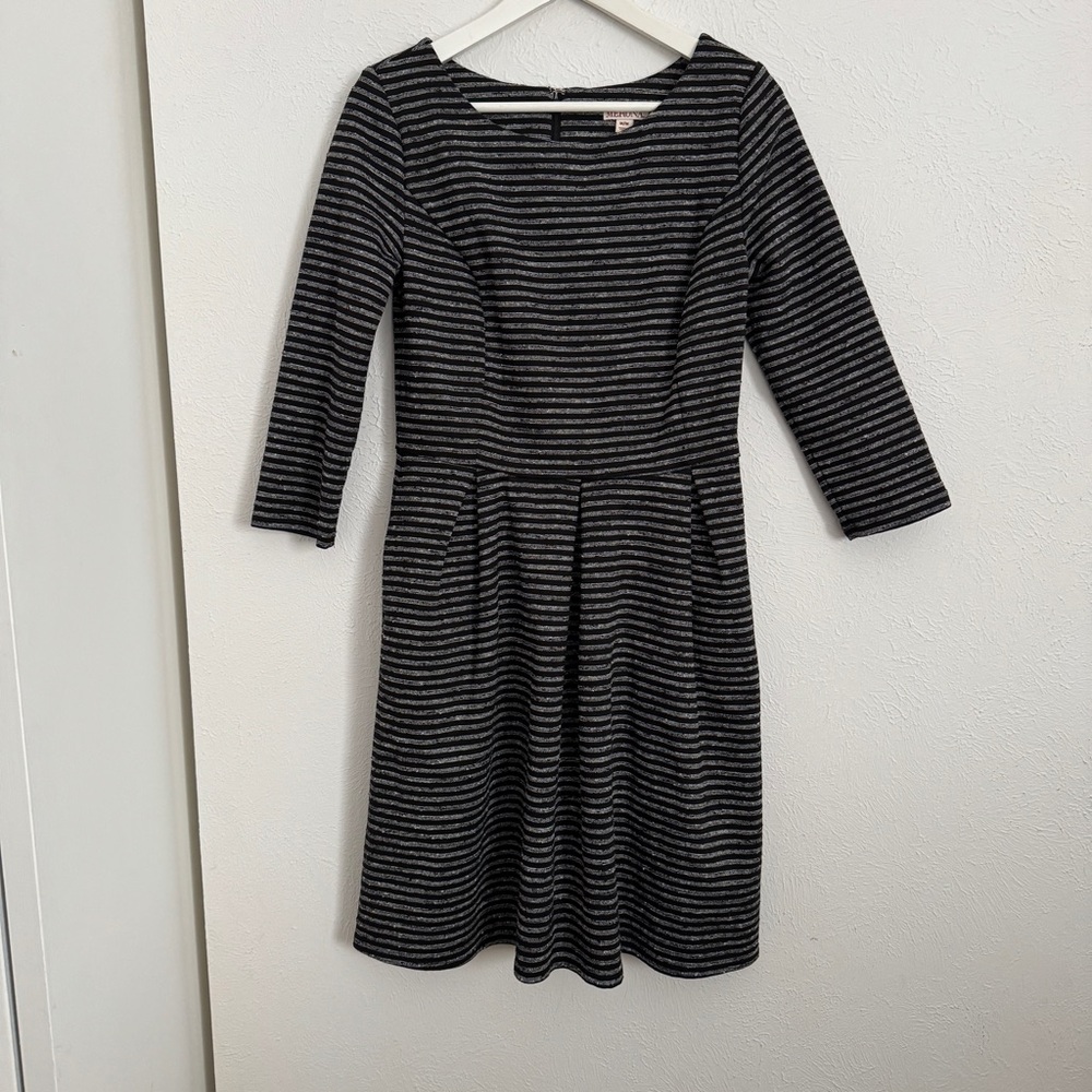 Merona Fit & Flare Dress Womens Size M Black White Striped Long Sleeve Back Zip